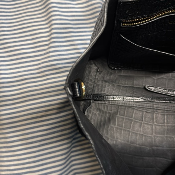 Cuyana Croc-Embossed Structured Tote - Size Small - Picture 16 of 16